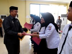 Lantik Tujuh PPPK Guru, Pj Sekda Gorontalo Harap Maksimalkan Kompetensi