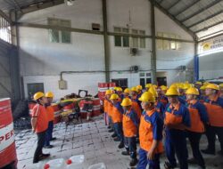 DPU Makassar Gelar Pembekalan, Tekankan Pentingnya Keselamatan Kerja dan Tepat Waktu
