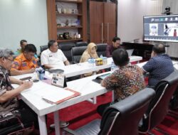 Pj Sekda Sulsel Pastikan Pemenuhan Pangan dan Air Bersih bagi Warga Terdampak Banjir dan Longsor