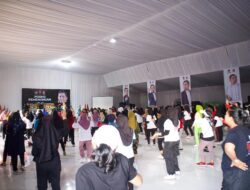 Ketua Bestie TSM Puji Tasming Hamid dalam Kegiatan Senam Sehat Zumba