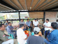 Pj Bahtiar Membangun Kesepahaman Bersama Pekebun Durian Montong di Polman, “dorong ekosistem bisnis di Bulo”