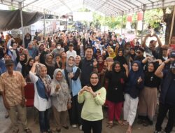 Ngobrol Bareng Warga di Dua Kecamatan di Makassar, Rezki Mulfiati Lutfi Tawarkan Program Nyaman Pendidikan Paripurna