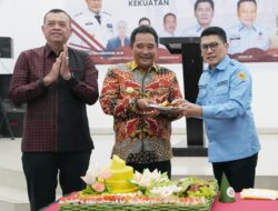 Terima Penghargaan Governance Awards 2024, Ketum Desa Bersatu Apresiasi Pj Gubernur Bahtiar Baharuddin