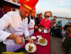 Chef David Gallienne, Chef Prancis Peraih Michelin Star Masak Pallumara di Atas Kapal Pinisi