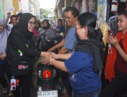 Blusukan di Kelurahan Timungan Lompoa, Seto-Rezki Susuri Lorong Untuk Menyapa Langsung Warga