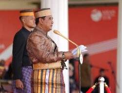 Peringati Hari Guru 2024, Pj Bahtiar: Kita Sementara Kordinasi DPRD Sulbar untuk Tambahan Tunjangan Gaji Guru