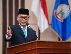 Pj Gubernur Prof Zudan Lantik Tiga Pj Bupati, Minta Perkuat Koordinasi Hingga ke Tingkat Pusat