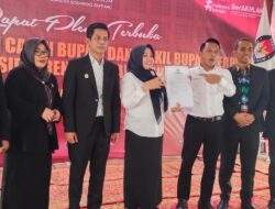 KPU Sidrap Resmi Tetapkan H. Syaharuddin Alrif dan Nurkana’ah sebagai Bupati dan Wakil Bupati Sidrap Periode 2025-2030