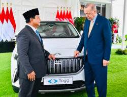 Hadiah Persahabatan, Presiden Erdoğan Serahkan Mobil Listrik Togg T10X kepada Presiden Prabowo
