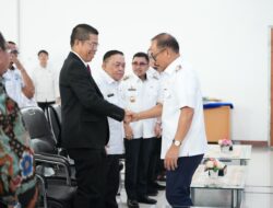 Tingkatkan Akuntabilitas, Gubernur Sulbar Serahkan Laporan Keuangan ke BPK