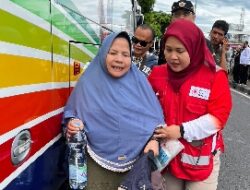PMI Kota Jakarta Timur Dukung Mudik Lebaran Disabilitas dengan Paket Kesehatan