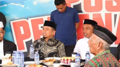 Melayat ke Rumah Duka Ibu Mertua Bupati Sidrap, Tasming Hamid Sampaikan Belasungkawa