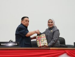 DPRD Sulbar Terima Laporan LKPJ Pemprov Sulbar