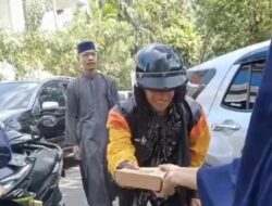 Benteng Kupa Group Gelar Jumat Berkah, Bagikan Nasi Kotak untuk Warga dan Ojol