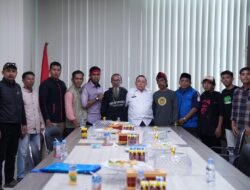 Unjuk Rasa Tolak Tambang Pasir, Massa Aksi Dipertemukan Wagub Sulbar: Kita Tunggu Hasil Evaluasi