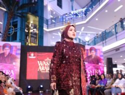 Dekranasda Makassar Pamerkan Tenun Bombang dan Tenun Lontara di Wastra Arajang 2025