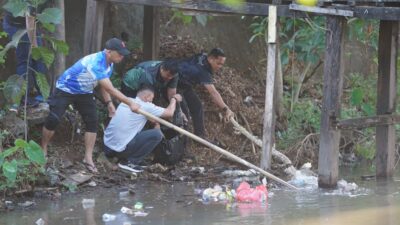 WCD 2025: Satpol PP Makassar Bersihkan Kota, Dukung Penilaian Adipura