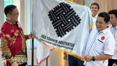 Pelantikan Pertama Digedung IKA Teknik, Fathur Rahim Resmi Pimpin IKA Arsitektur Unhas 2025-2029