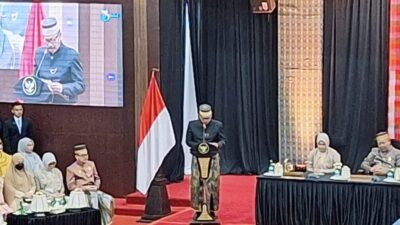 Kakanwil Kemenag Pimpin Doa di Rapat Paripurna HUT Sulsel ke-356: “Bangun Daerah dengan Spirit Keagamaan dan Budaya”