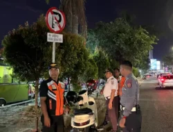 Dishub Makassar Gelar Patroli Malam di Jalan Penghibur, Tertibkan Parkir Liar