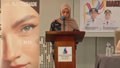 Dinas Koperasi dan UKM Dorong Kemandirian Ekonomi Perempuan melalui Pelatihan Make Up Dasar