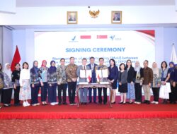 Kepala BPOM RI Taruna Ikrar dan Kepala HSA Singapore Raymond Chua Bahas Penguatan Regulasi Kawasan dua negara