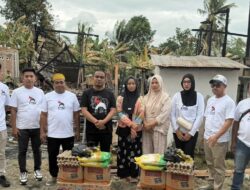 Pasca Kebakaran Di Belawa, DPD PSI Wajo Salurkan Bantuan
