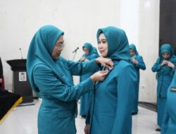 Melinda Aksa Lantik 13 Ketua TP PKK Kecamatan dan Kukuhkan Bunda PAUD Kecamatan