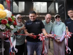 Resmikan Showroom Motoplex, Munafri: Penjualan Motor Harus On The Road untuk Dukung PAD Makassar