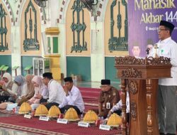 Bawakan Materi Manasik Hari Pertama, Dr. H. Bunyamin M. Yapid Tekankan Nilai Kemanusiaan: “Saling Jaga Ki dan Niat Tulus Karena Allah”
