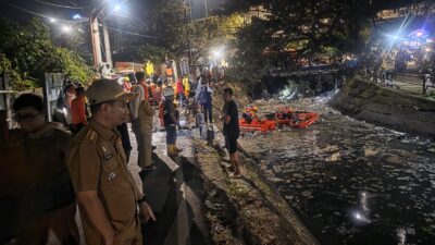 Sinergi Kecamatan Panakkukang dan BPBD: Keroyok Sampah di Kanal Karuwisi–Pettarani, Bersih Sekejap