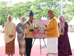 Kado Hardiknas untuk Warga Makassar, Munafri Tambah Insentif Guru hingga Fasilitas Siswa di Sekolah