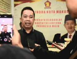 Gerindra Makassar Sembelih Hewan Kurban, Daging Dibagikan ke Warga dan Kader