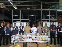 Taruna Ikrar : Lindungi Konsumen, BPOM Amankan 2 Juta Lebih Kosmetik Ilegal dari Gudang di Banten