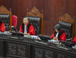 Gugatan Pilkada Melalui DPRD Ditolak, MK Tegaskan Pilkada Tetap Dipilih Langsung oleh Rakyat