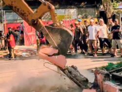 Kecamatan Mariso Tertibkan 40 Lapak di Atas Fasum, Ada yang Berdiri Sejak 1980-an Tanpa Alas Hak