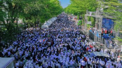 Selvi Ananda Lepas Jalan Sehat Anti Mager Sulsel, Gubernur Andi Sudirman Apresiasi Antusiasme Masyarakat