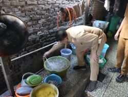 Pastikan Keluhan Warga Teratasi, Munafri Cek Langsung Aliran Air hingga ke Dapur Rumah
