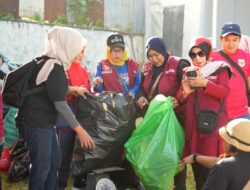 Jelajah Sampah Titik ke-13 Digelar di Biringkanaya, BSI Maslahat Salurkan CSR Rp75 Juta