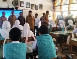Sambangi SMAN 3 Wajo, Andi Rosman Bakar Semangat Siswa dan Titip Pesan Moral untuk Sukses