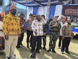 Willem Wandik Buka Festival Etnik Religi Tolikara, Tegaskan Budaya dan Iman Jadi Kekuatan Tolikara Maju