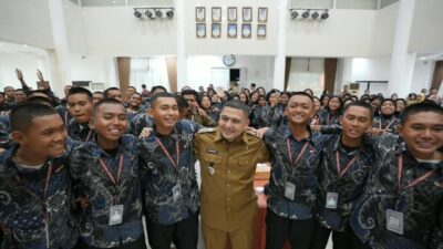 Wali Kota Appi Apresiasi 70 Paskibraka Makassar: Disiplin dan Kekompakan Jadi Modal Masa Depan