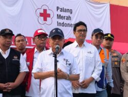 Kapal Kemanusiaan PMI Kirim Bantuan 258 Ton untuk Korban Gempa NTT, JK Pastikan Distribusi Tepat Sasaran