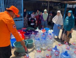 Bantu Warga Terdampak Kekeringan, Pemkot Makassar Pastikan Distribusi Air Bersih ke Semua Kecamatan