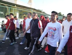 Jalan Sehat Bareng Warga, Munafri Titip Pesan untuk Jaga Kebersihan Makassar