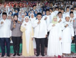 Munafri-Aliyah Bersama Ribuan Warga Semarakkan Maulid Akbar Pesisir di Paotere