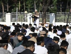 Gubernur Sulsel Bersama Ribuan Warga Gelar Salat Istisqa, Panjatkan Doa Agar Hujan Turun
