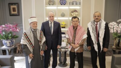 Terima Kunjungan Grand Imam Masjid Al-Aqsa, JK Tegaskan Solidaritas untuk Palestina