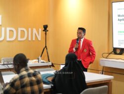 Di Tengah Kesibukan Memimpin Sidrap, Bupati Syaharuddin Tuntaskan Seminar Hasil Doktoral di Unhas