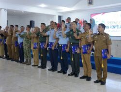 Wali Kota Parepare Tasming Hamid Terima Brevet Kehormatan Kesehatan Penyelaman dan Hiperbarik dari TNI AL
